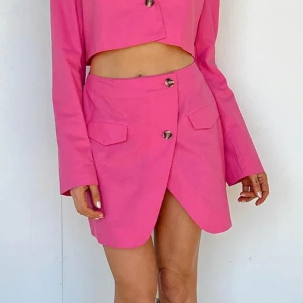 Vestique Vibrant Pink Skirt